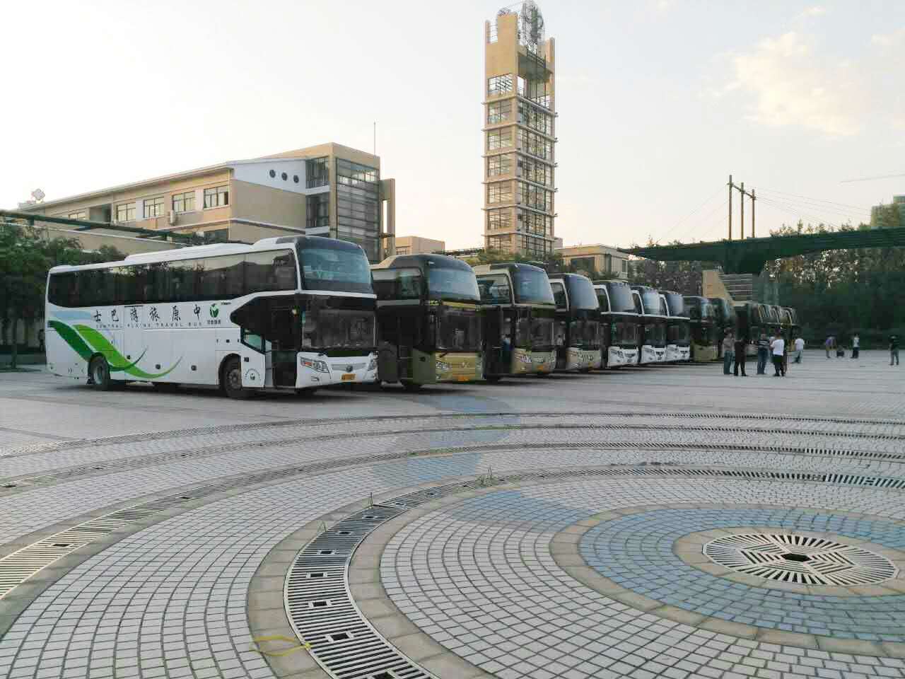 鄭州大巴車租賃包司機(jī)需要注意哪些事項(xiàng)? 鄭州大巴車租賃包司機(jī)需要注意哪些事項(xiàng)?
